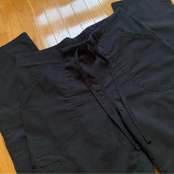 Black Straight-Leg Scrub Pants - Picture 3 of 6